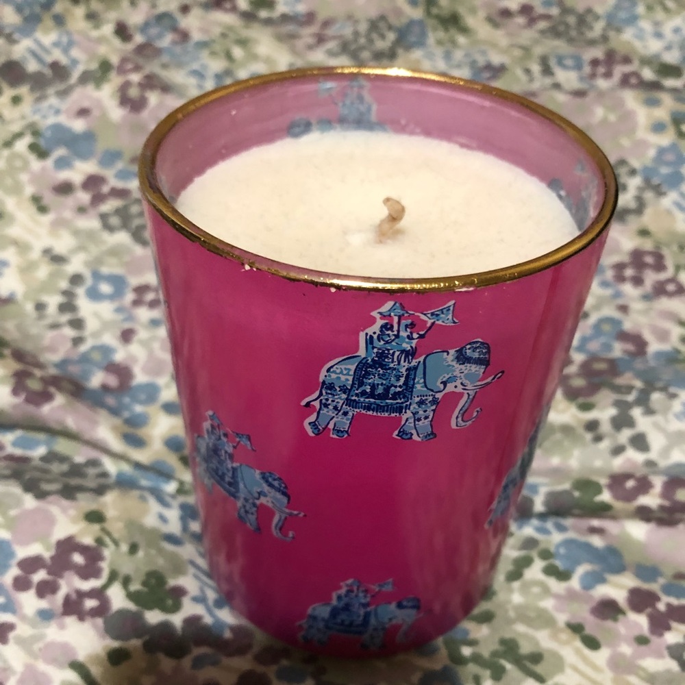 Lilly candle
